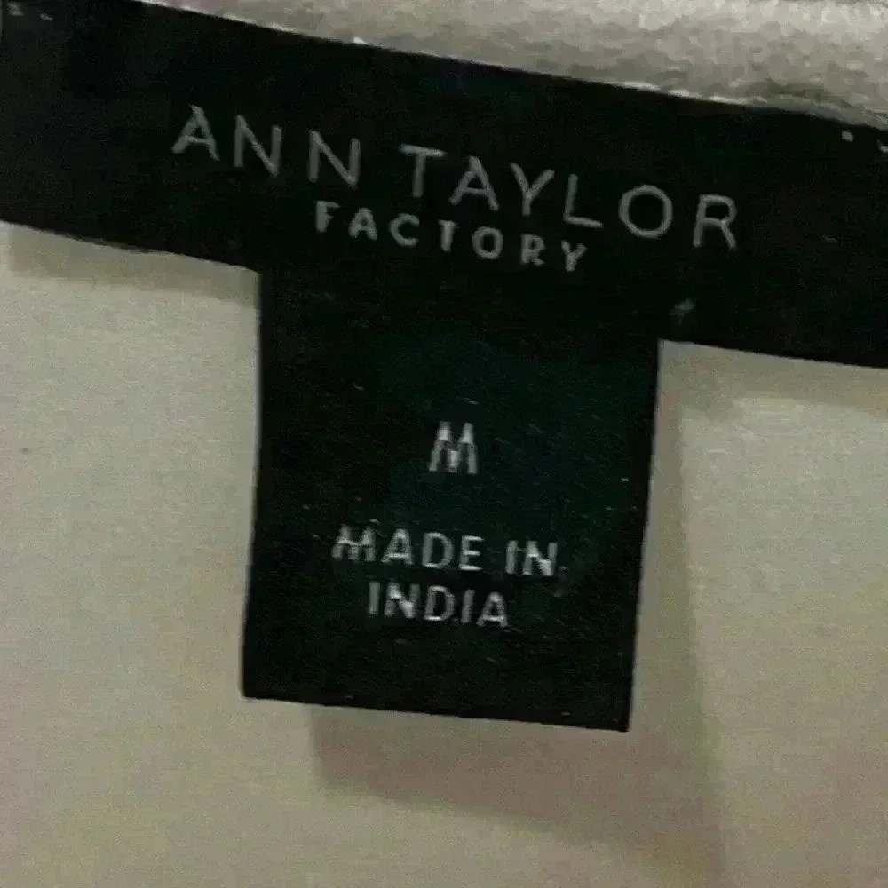 Ann Taylor Factory Women’s Popover Blouse - Picture 6 of 8